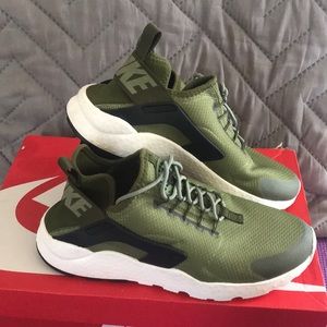 Women’s Air Huarache run ultra